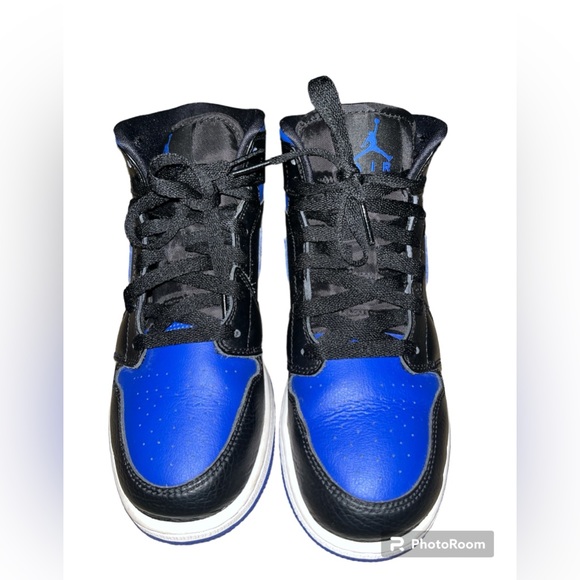 ⛹🏾‍♂️ VGUC Air Jordan 1 Mid GS Black Hyper Royal ‘19 - Size 7Y - Picture 8 of 10